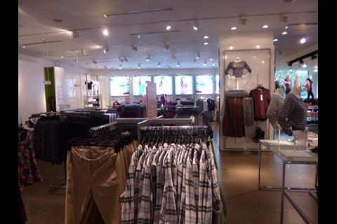 Marks & Spencer, Golden Bell Plaza, Huaihai Road